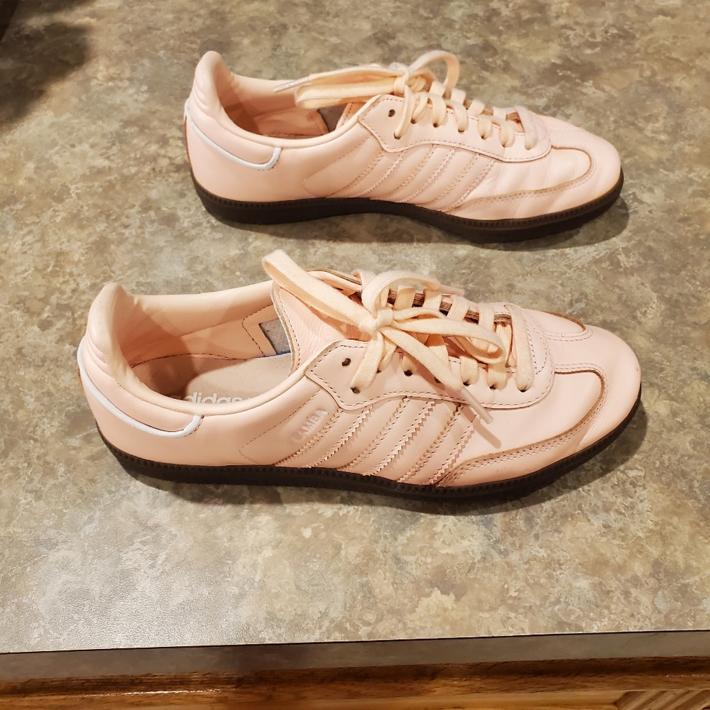 Adidas sambas